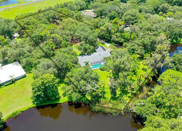 Property at 4576 Cooper Rd, Sarasota, FL 34232, 6 beds, 4 baths