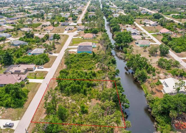 Property at 136-138 Linda Lee Dr, Rotonda West, FL 33947