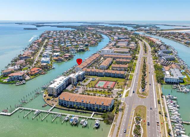 Property at 301 Madeira Cir, Tierra Verde, FL 33715, 3 beds, 2 baths