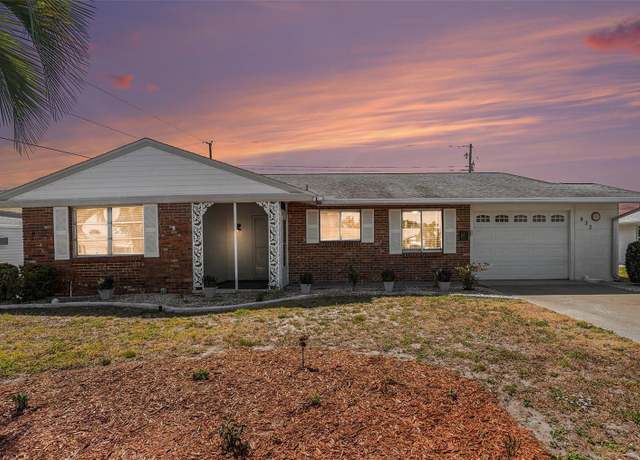 Property at 832 Fox Hills Dr, Sun City Center, FL 33573, 2 beds, 2 baths