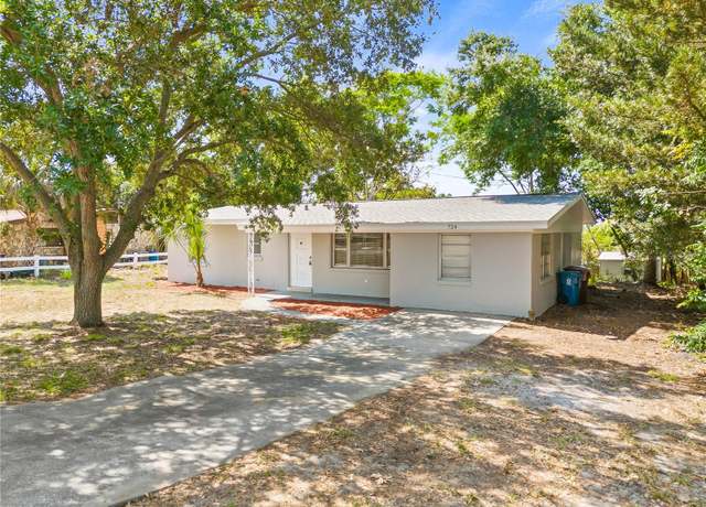 Property at 724 Hillside Ave, Lake Wales, FL 33853, 3 beds, 2 baths