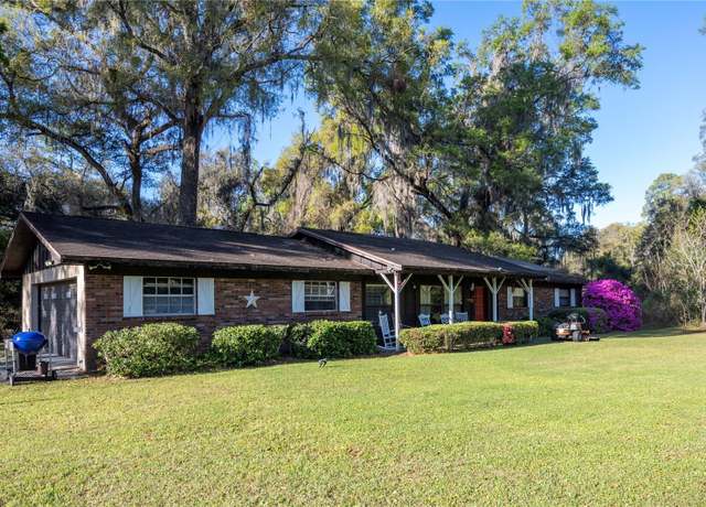 Property at 2570 SE Highway 42, Summerfield, FL 34491, 3 beds, 2 baths