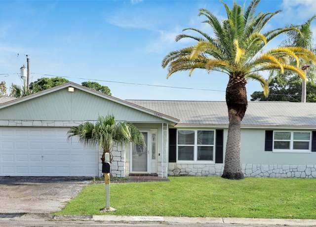 Property at 10241 127th Ave N, Largo, FL 33773, 4 beds, 2 baths