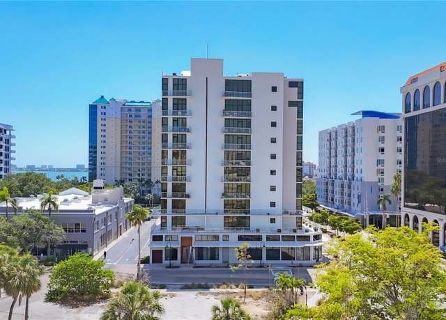 Property at 300 S Pineapple Ave #302, Sarasota, FL 34236, 3 beds, 3 baths