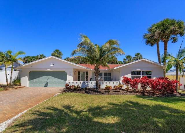 Property at 910 Locust St, New Smyrna Beach, FL 32169, 3 beds, 2 baths