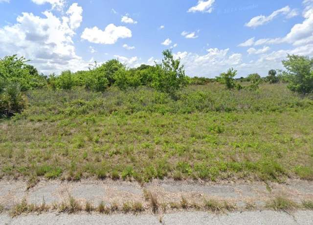 Property at 276 Sparkle Dr, Labelle, FL 33935