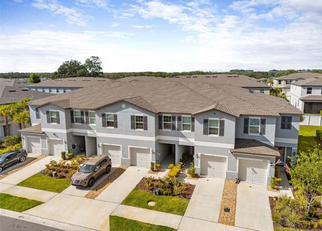Property at 36519 Garden Wall Way, Zephyrhills, FL 33541, 3 beds, 2.5 baths