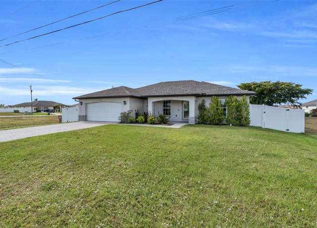 Property at 618 NE 2nd Pl, Cape Coral, FL 33909, 4 beds, 2 baths