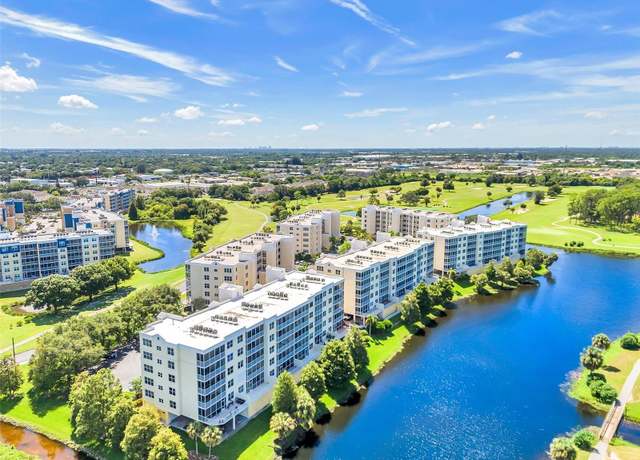 Property at 1200 Country Club Dr #6103, Largo, FL 33771, 3 beds, 2 baths
