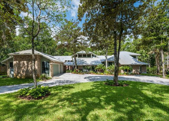 Property at 20 Twelve Oaks Trl, Ormond Beach, FL 32174, 5 beds, 4.5 baths