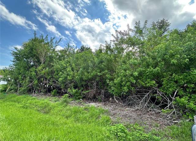 Property at 18674 Goodman Cir, Port Charlotte, FL 33948