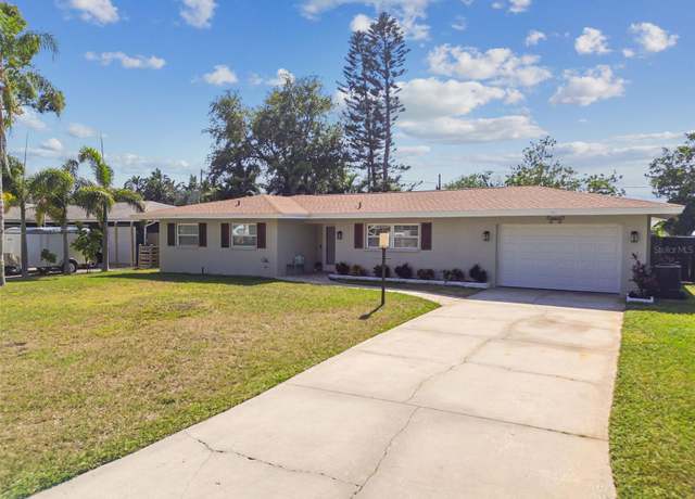 Property at 10374 Hetrick Cir E, Largo, FL 33774, 2 beds, 3 baths