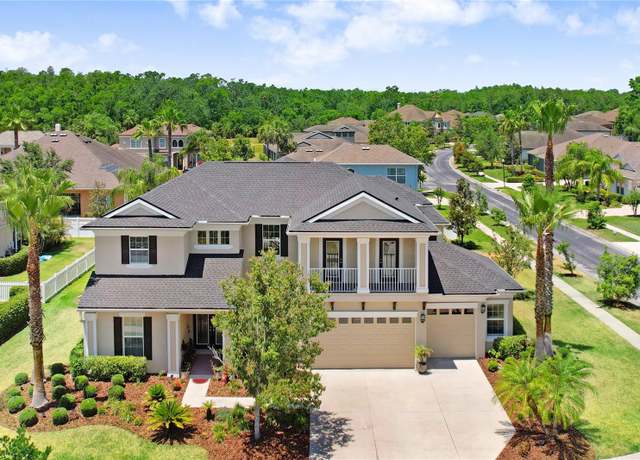 Property at 3243 Watermark Dr, Wesley Chapel, FL 33544, 5 beds, 4.5 baths