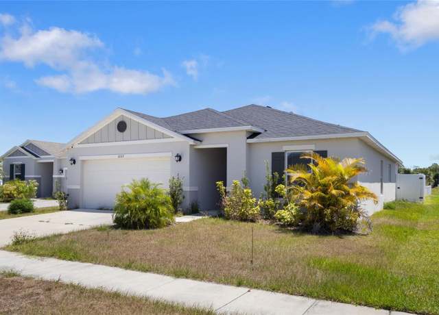 Property at 3222 Sweet Acres Pl, St Cloud, FL 34772, 4 beds, 2 baths
