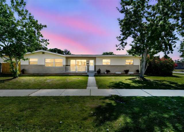 Property at 5601 16th St N, St Petersburg, FL 33703, 5 beds, 4 baths