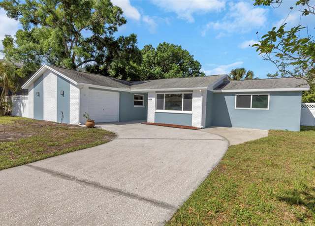 Property at 1004 Greenleaf Way, Tarpon Springs, FL 34689, 3 beds, 2 baths