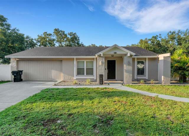 Property at 1606 Crystalview Trl, Lakeland, FL 33801, 4 beds, 2 baths