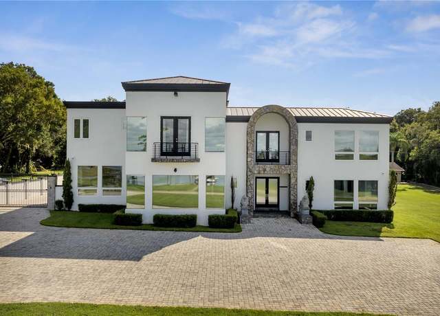 Property at 736 Lake Winnemissett Dr, Deland, FL 32724, 4 beds, 5 baths