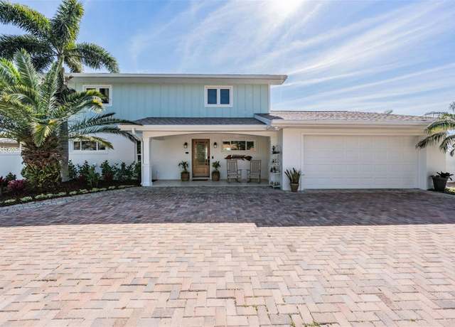 Property at 200 Driftwood Dr W, Palm Harbor, FL 34683, 4 beds, 3 baths