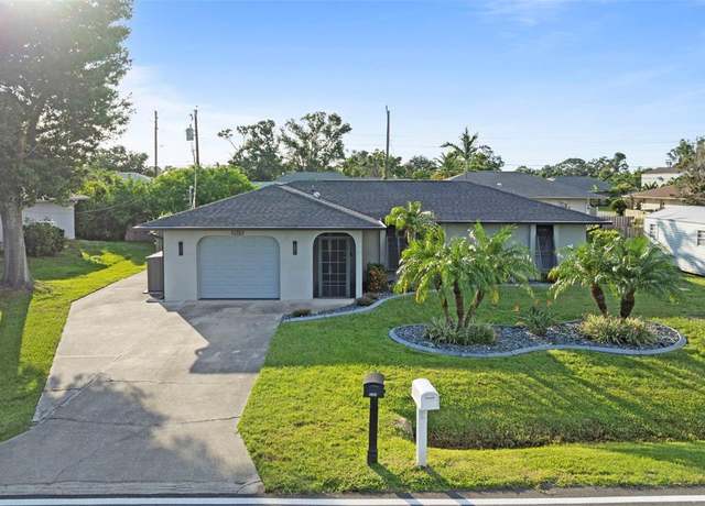 Property at 240 Palmetto Dr, Venice, FL 34293, 2 beds, 2 baths