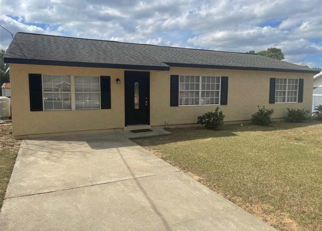 Property at 4 Pine Pass Ter, Ocala, FL 34472, 3 beds, 2 baths