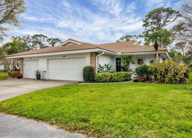 Property at 5614 Garden Lakes Dr, Bradenton, FL 34203, 2 beds, 2 baths