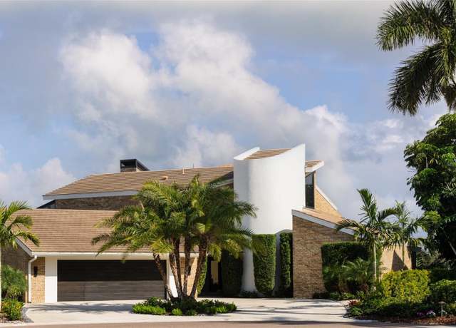 Property at 4900 59th Ave S, St Petersburg, FL 33715, 4 beds, 4.5 baths