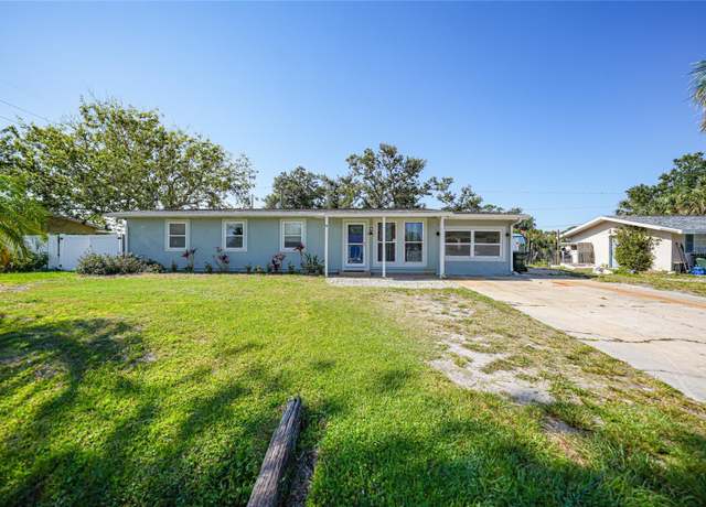 Property at 31 Oberlin Rd, Venice, FL 34293, 4 beds, 2 baths