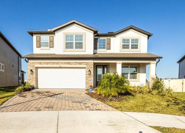 Property at 7815 Bronze Oak Dr, Wesley Chapel, FL 33545, 5 beds, 4 baths