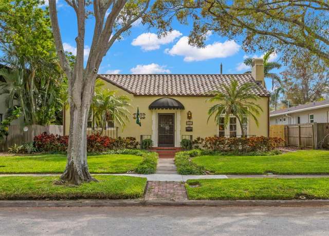 Property at 646 16th Ave NE, St Petersburg, FL 33704, 3 beds, 2.5 baths