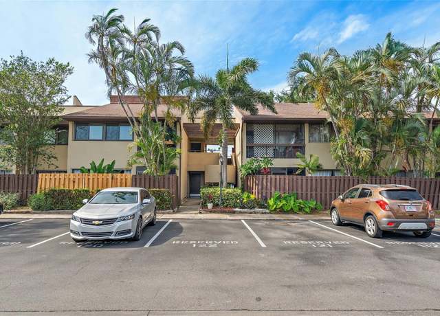 Property at 775 N Village Dr N #106, St Petersburg, FL 33716, 1 bed, 1 bath