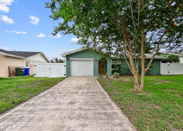 Property at 1238 Honeytree Ln E, Lakeland, FL 33801, 2 beds, 2 baths