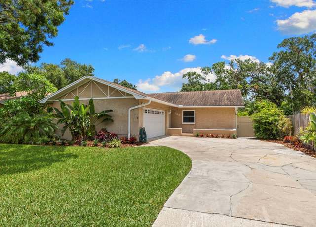 Property at 133 SE Madison Cir N, St Petersburg, FL 33703, 3 beds, 2 baths