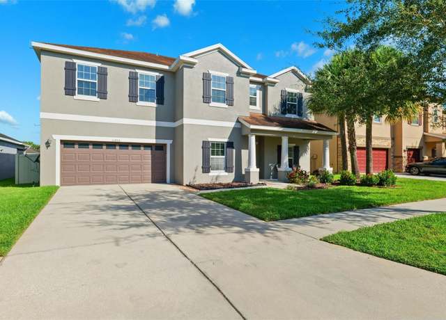 Property at 11206 Coventry Grove Cir, Lithia, FL 33547, 4 beds, 3.5 baths