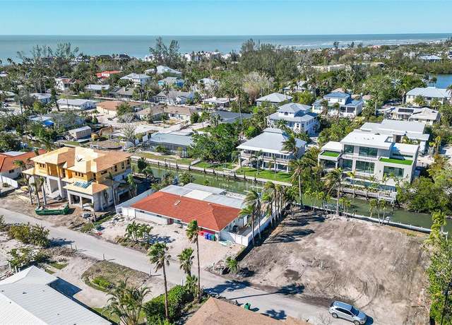 Property at 579 Bayview Dr, Longboat Key, FL 34228, 4 beds, 2 baths