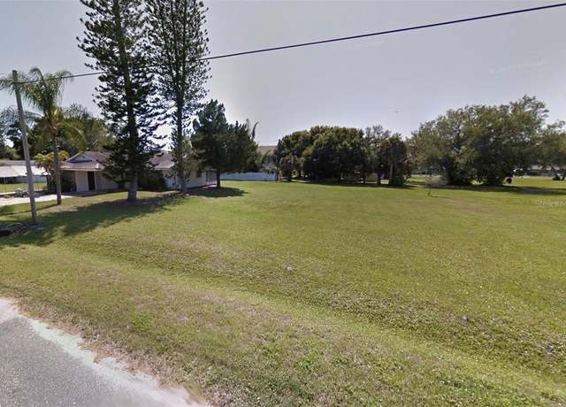 Property at 4504 99th St W, Bradenton, FL 34210