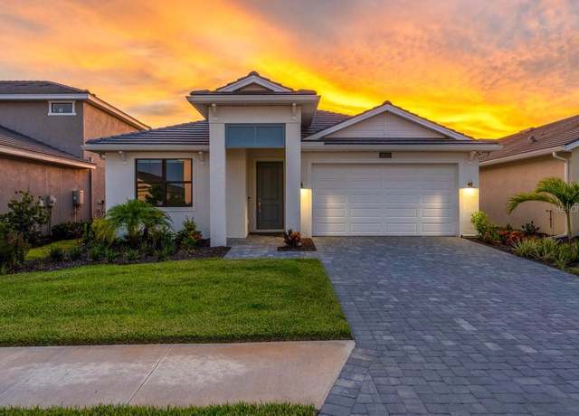 Property at 18525 Midsummer Pl, Venice, FL 34293, 3 beds, 2.5 baths