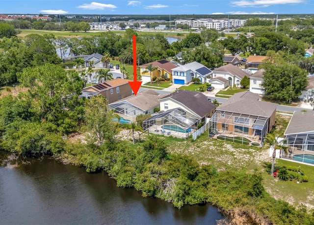Property at 307 Balmoral Ct, Davenport, FL 33896, 3 beds, 2 baths