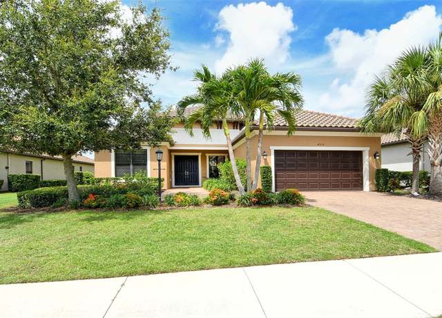 Property at 4916 Tivoli Run, Bradenton, FL 34211, 3 beds, 3.5 baths
