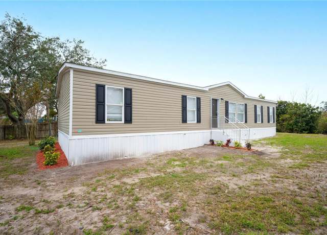 Property at 3046 Crystal Hills Dr, Lakeland, FL 33801, 4 beds, 2 baths