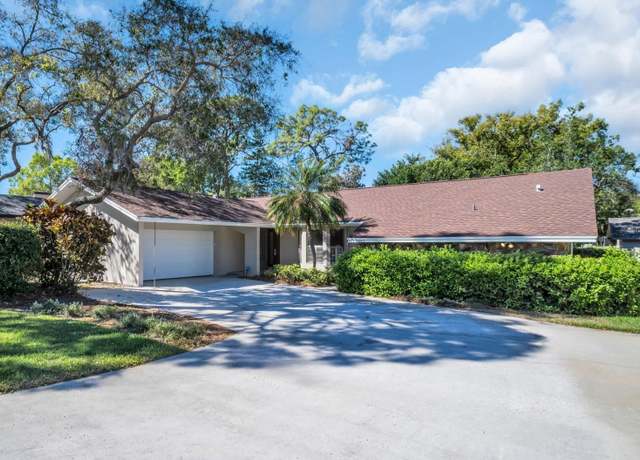 Property at 2462 Indian Trl E, Palm Harbor, FL 34683, 4 beds, 3 baths