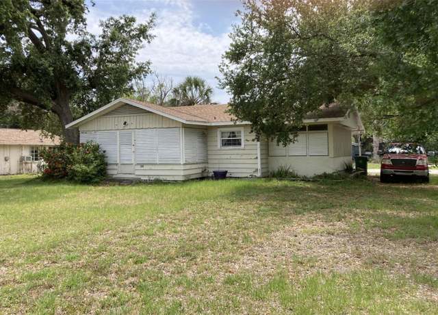 Property at 104 22nd Street Ct E, Bradenton, FL 34208, 2 beds, 1 bath