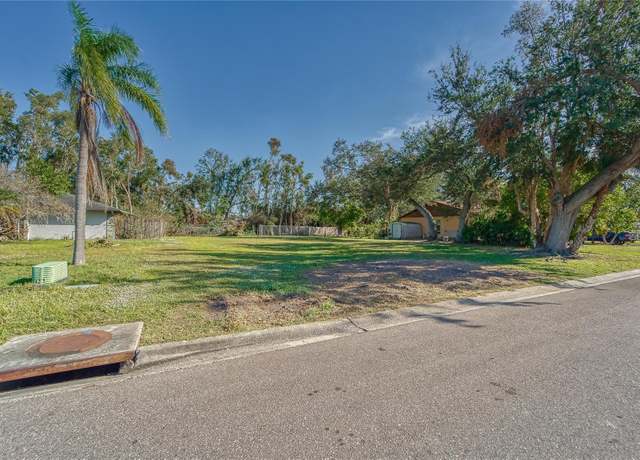 Property at 7017 13th St E, Sarasota, FL 34243