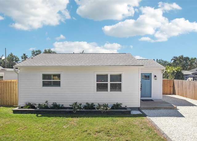 Property at 5522 13th Ave S, Gulfport, FL 33707, 2 beds, 1 bath