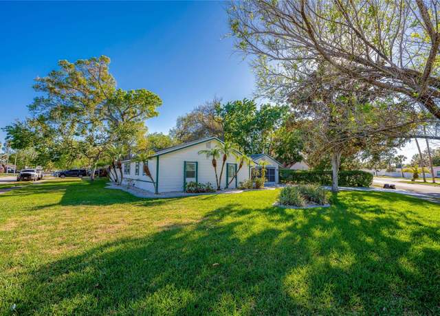 Property at 912 Tree Garden Dr, Port Orange, FL 32127, 3 beds, 2 baths