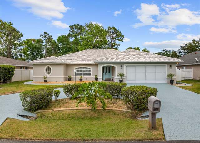 Property at 55 Westgrill Dr, Palm Coast, FL 32164, 3 beds, 3 baths