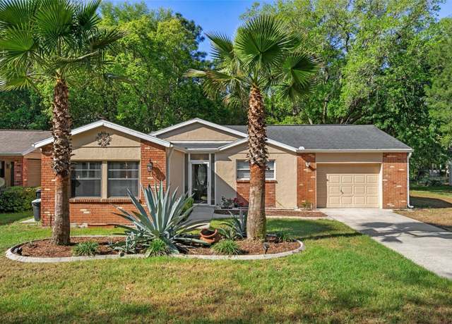 Property at 28 Golfview Dr, Homosassa, FL 34446, 3 beds, 2 baths