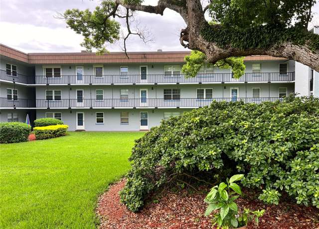 Property at 333 Lake Howard Dr NW Unit 202C, Winter Haven, FL 33880, 2 beds, 2 baths