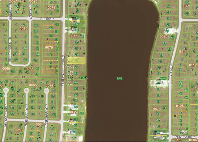 Property at 32 Yellowhammer Dr, Placida, FL 33946