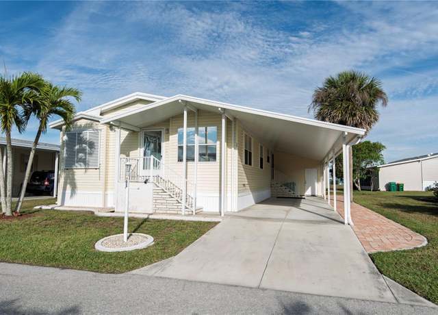 Property at 33 Amsterdam Ave, Punta Gorda, FL 33950, 2 beds, 2 baths